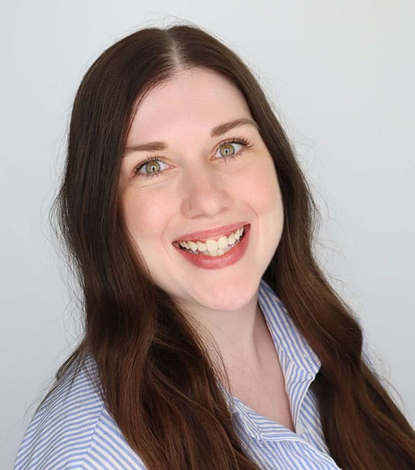 Beckah Waugh headshot.